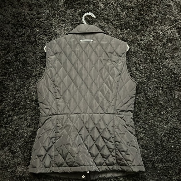 LAUREN RALPH LAUREN Crest Patch Quilted Vest - Picture 6 of 11